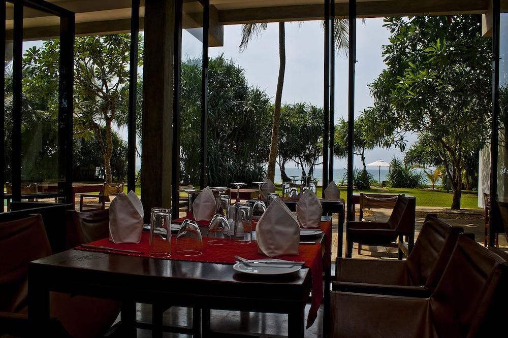 Temple Tree Resort & Spa Bentota Exterior foto